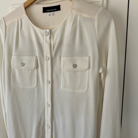 Jones New York Cream Button-Up Shirt, Size M - Picture 4 of 9